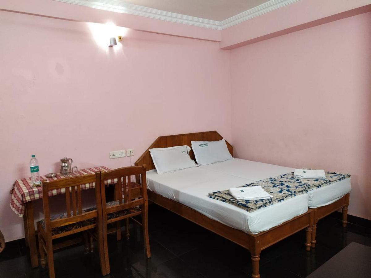 Manjalikulam Tourist Home Thiruvananthapuram Esterno foto